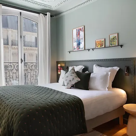 Collection Serviced In Opera - Rue Saint-lazare * París