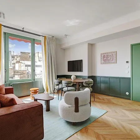 Collection Serviced In Opera - Rue Saint-lazare פריז